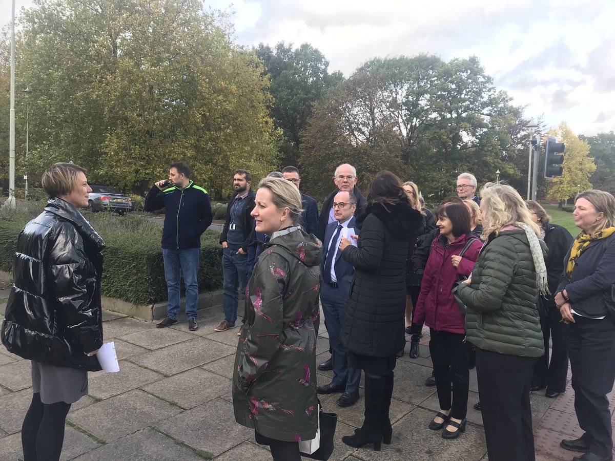 tarakatedevine's tweet photo. Let the tour of Welwyn Garden city begin! Starting with the beautiful vision you can enjoy from the white bridge #homesforheros100 #proudtobeprofessional #partnerships #CIHMemberbenefits #CIHMembervalue https://t.co/Plbh9iIvEy
