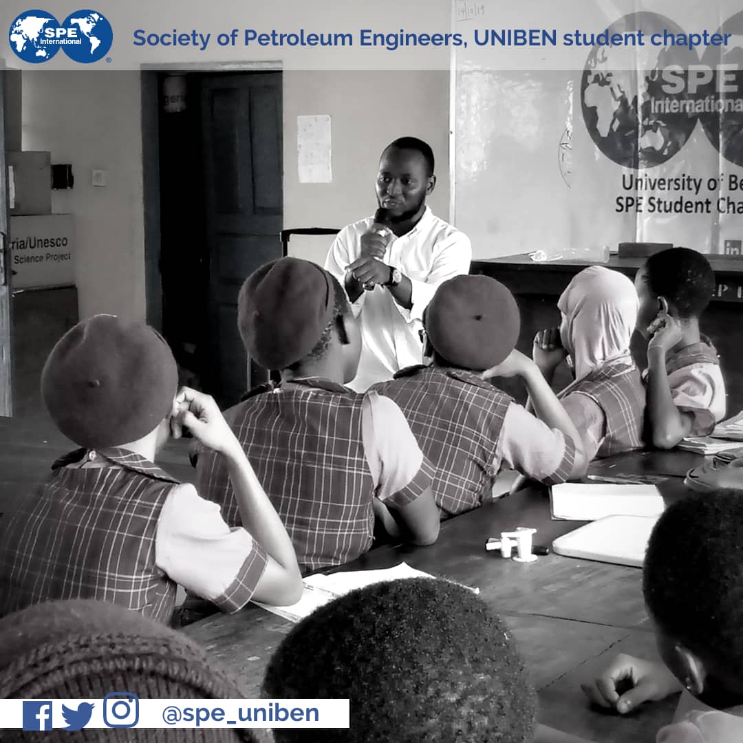 SPE_UNIBEN's tweet photo. The Society of Petroleum Engineers University of Benin students chapter had the opportunity to meet and talk to the students of Federal Government Girls College Benin City in our series of Energy4Me visits. @SPEtweets @Energy4me
#SPE4ALL #energy #WEareSPE #speunibensc #energy4me https://t.co/kF8doGrSjk