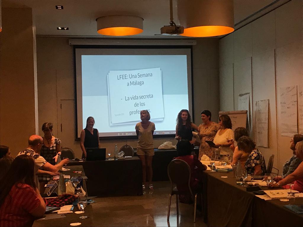 LfeeEurope's tweet image. Es la hora de las presentaciones de los grupos
 #lfeeimmersions #1plus2languages #immersioncourse