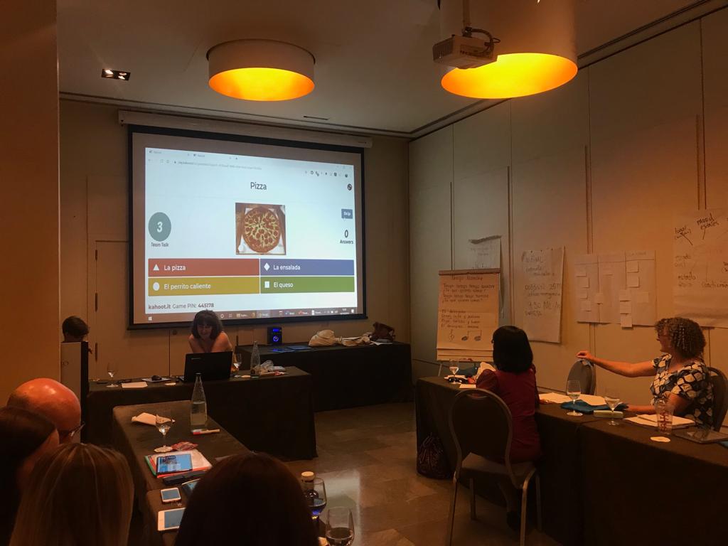 LfeeEurope's tweet image. Es la hora de las presentaciones de los grupos
 #lfeeimmersions #1plus2languages #immersioncourse