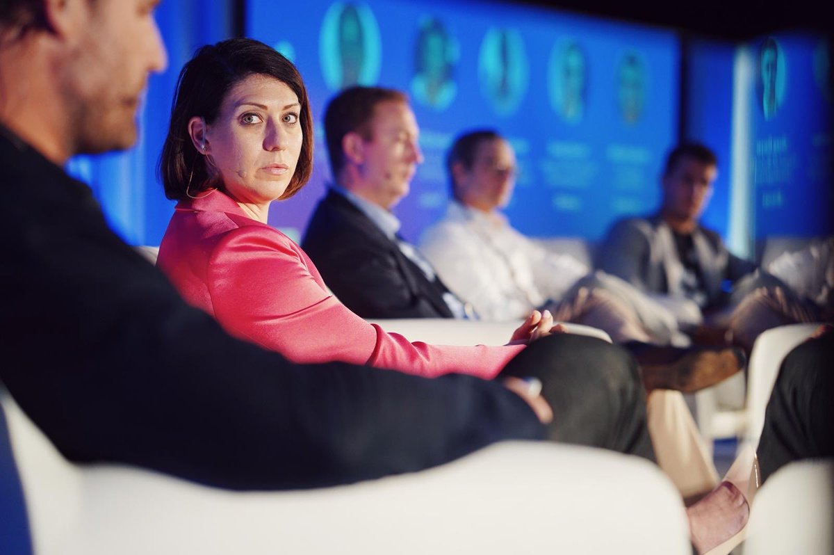 TechBeachRT's tweet image. Caption this 😅 
Wonder what @jillrichmond77 was thinking 🤔 #TechBeach #Bermuda #FinTechInnovationIsland