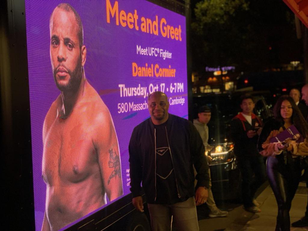 Thanks ⁦⁦<a href="/dc_mma/">Daniel Cormier</a>⁩ for hanging with us until every person in line had a chance to meet the champ! Great event! You’re the best!!
