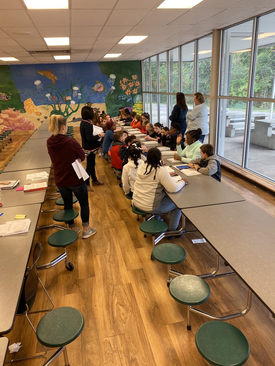 beccamcwhorter's tweet photo. First Data Buddies meeting of the year for grades 2-5! Students discussed academic, attendance, and behavior goals for the year with their teacher mentors! #jefcoed #BeBoldBeBraveBeBrookville2019 #databuddies https://t.co/4DZN1dnIHG