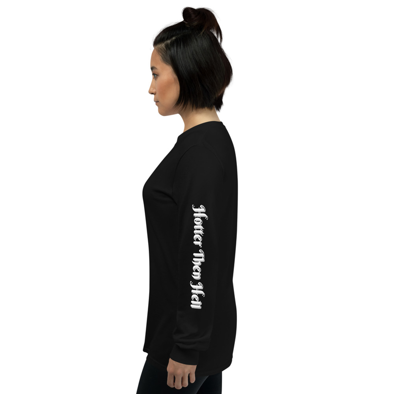 AltDreamco's tweet photo. Long Sleeve Shirts are comin at you! 

Just in time for this cold weather we're having over here on the east coast. 

Let me know what you think! 

#AlternativeClothing #AltDreamCo #AlternativeStyle #GothStyle #Spooky #Cobwebs #HotterThenHell #ClothingBrand #AltGirl #GothGirl https://t.co/wg6gd5gWme
