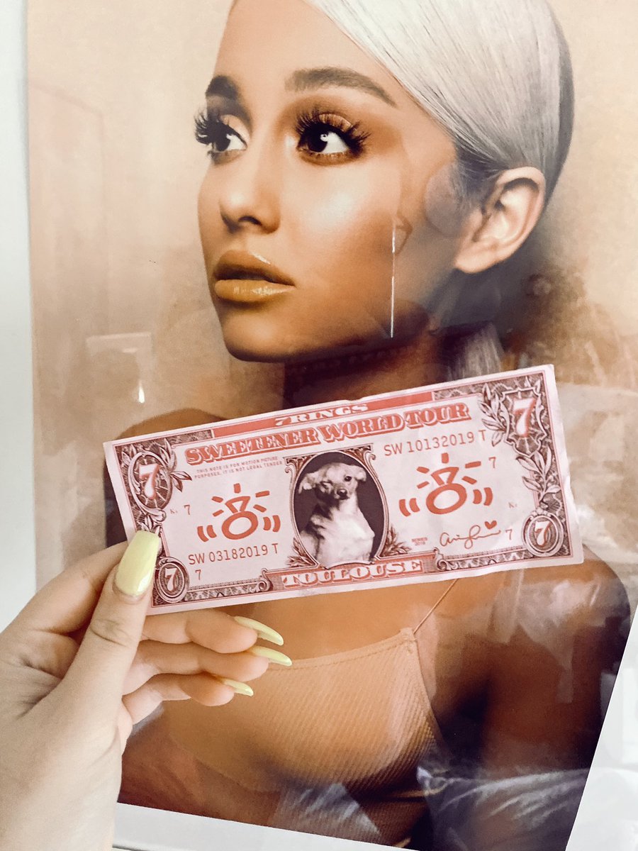ADMlRABLYARIANA's tweet image. 💵 7 Rings dollar giveaway! 💵

RT &amp;amp; follow me to win a 7 rings dollar + confetti from the show! 🍬

To enter you must:
- turn on my post notifications (I’ll check!)
- stay active

Open worldwide. Winner will be picked 20th November! Good luck 🏹✨