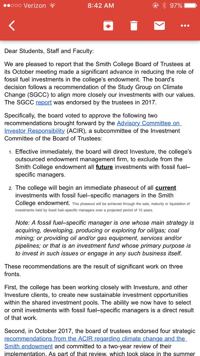 DivestSmith's tweet image. BREAKING: @smithcollege just committed to divest from fossil fuels!!! We are so excited and grateful to all the student organizers that made this happen and all of our supporters.