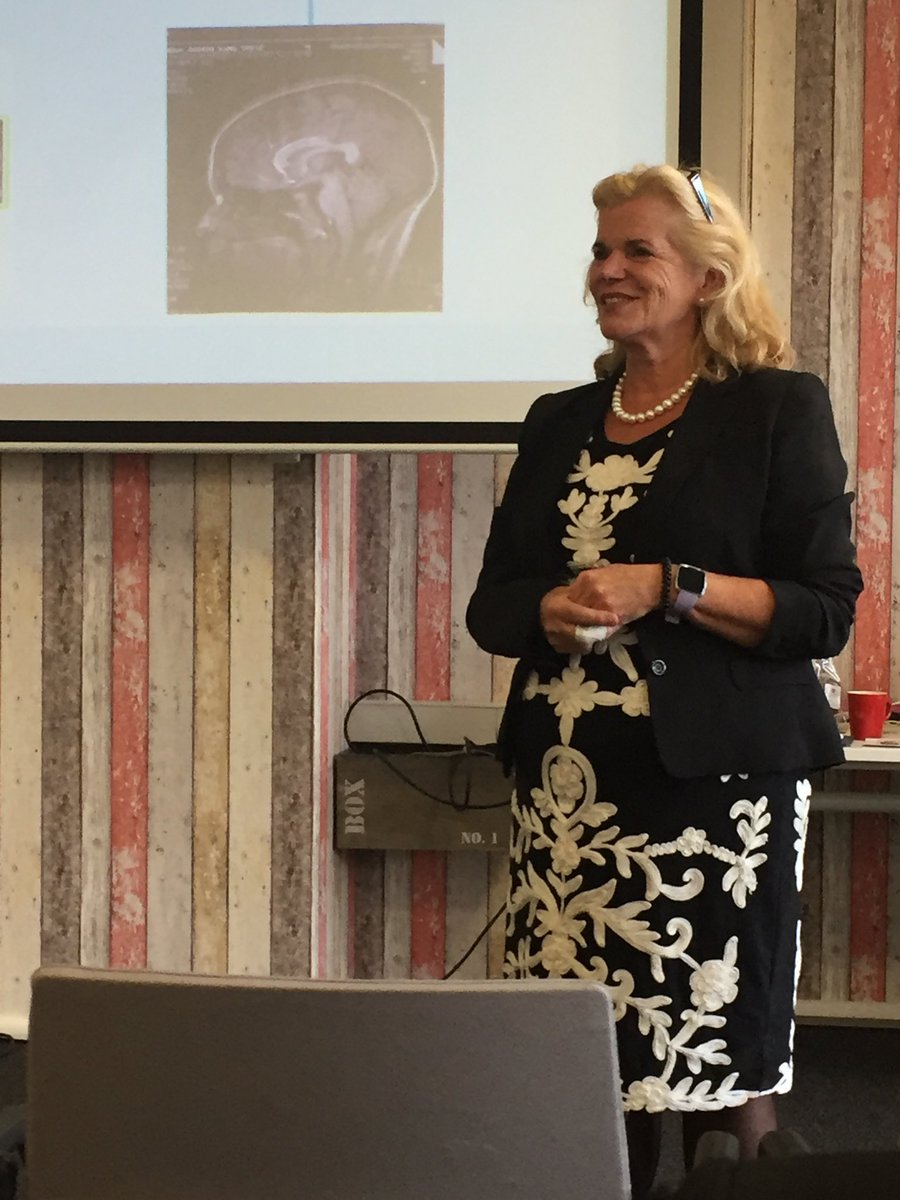 Boekpresentatie ⁦<a href="/Rietje/">Ria van Dinteren</a>⁩ ⁦<a href="/uitgeverijthema/">Uitgeverij Thema</a>⁩