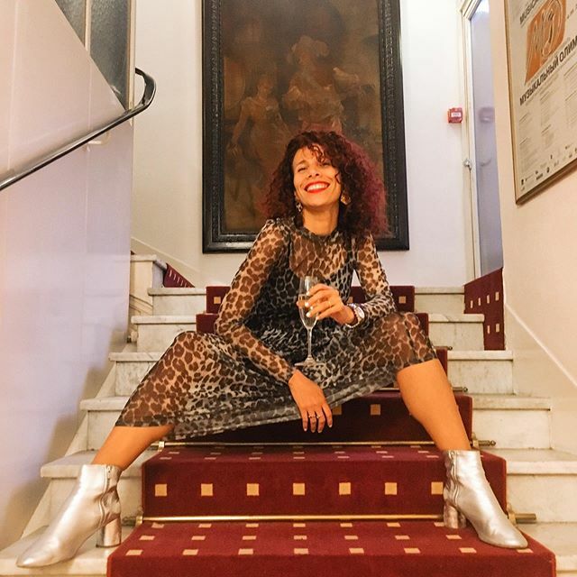 tatel's tweet photo. Hola viernes.
Let’s toast for those moments when you are so happy* that you can barely open your eyes.
.
.
.
.
.
*🥴 #zürich #switzerland #visitzurich #weekendmood #zuerich #zurich_switzerland #mango #mangogirls #andotherstories #blogger_ch #curlyhair… https://t.co/AfcNkxvgfB https://t.co/CFV65bwdTc