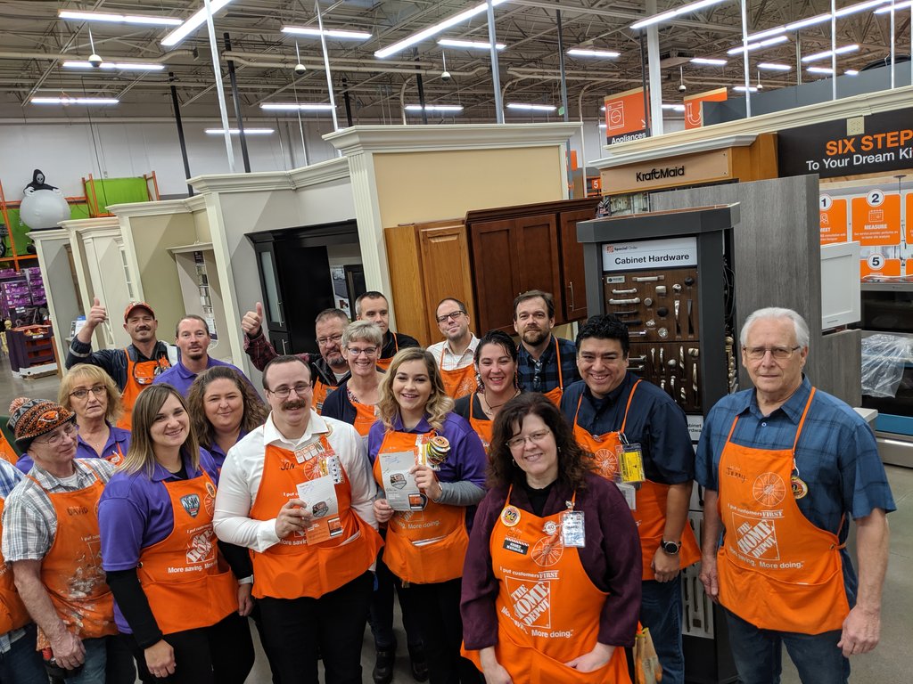 Celebrating some amazing people today with homer milestone badges! Taelor, Jon, Allison and Terry you guys rock! #hd4015 #teamamaxing <a href="/geri4015/">Geri Downs</a> <a href="/Bselch/">Brianna Selch</a> <a href="/Beckysnell6/">Becky Snell</a> @ASMJohn1 @TaeLar15 <a href="/micateam40151/">mica@team4015</a>