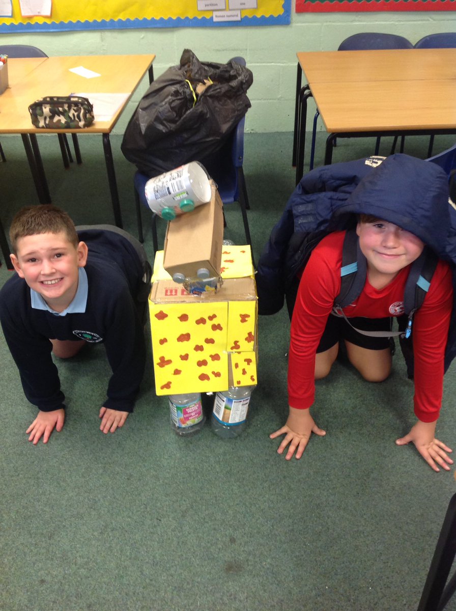 GuilsboroughPri's tweet image. Think this was the only impressive junk model this afternoon? You&apos;re having a gi-raffe #Learning #Class5 #ProjectFriday