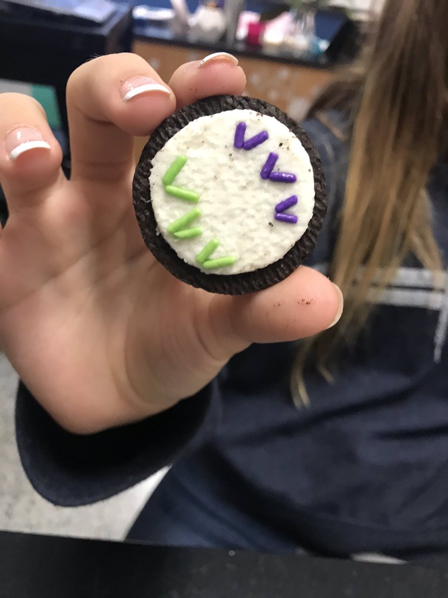 MsDeBottisbio's tweet image. I think my students were excited about today’s lesson! Exploring Mitosis in multiple ways! Oreo Mitosis was a good bonus activity! #CellCycle #Mitosis #bionerds @MsDeBottisbio @KleinOak #ALLIN