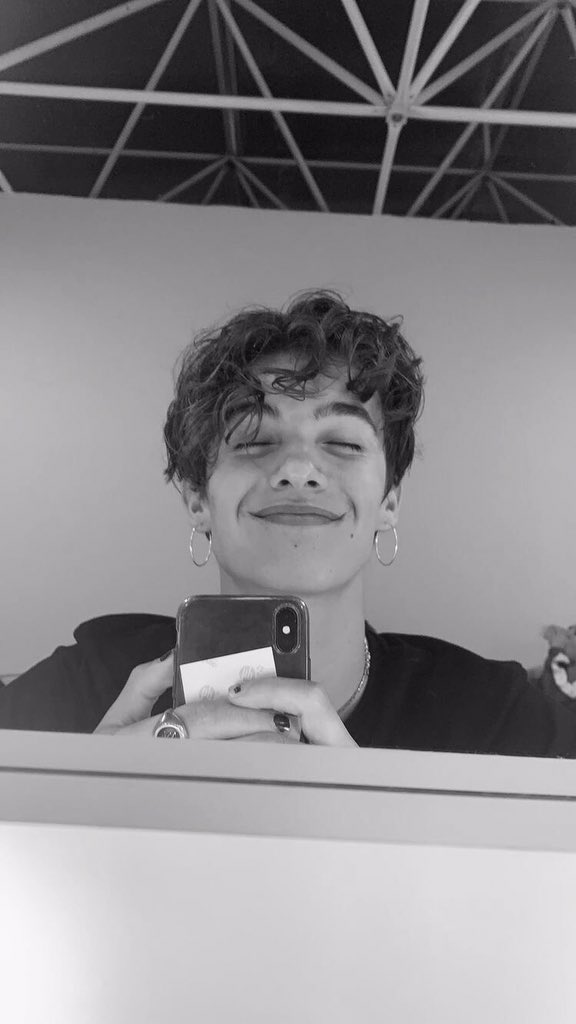 hottestpworld's tweet photo. Noah Urrea https://t.co/OGWBIaZcsf