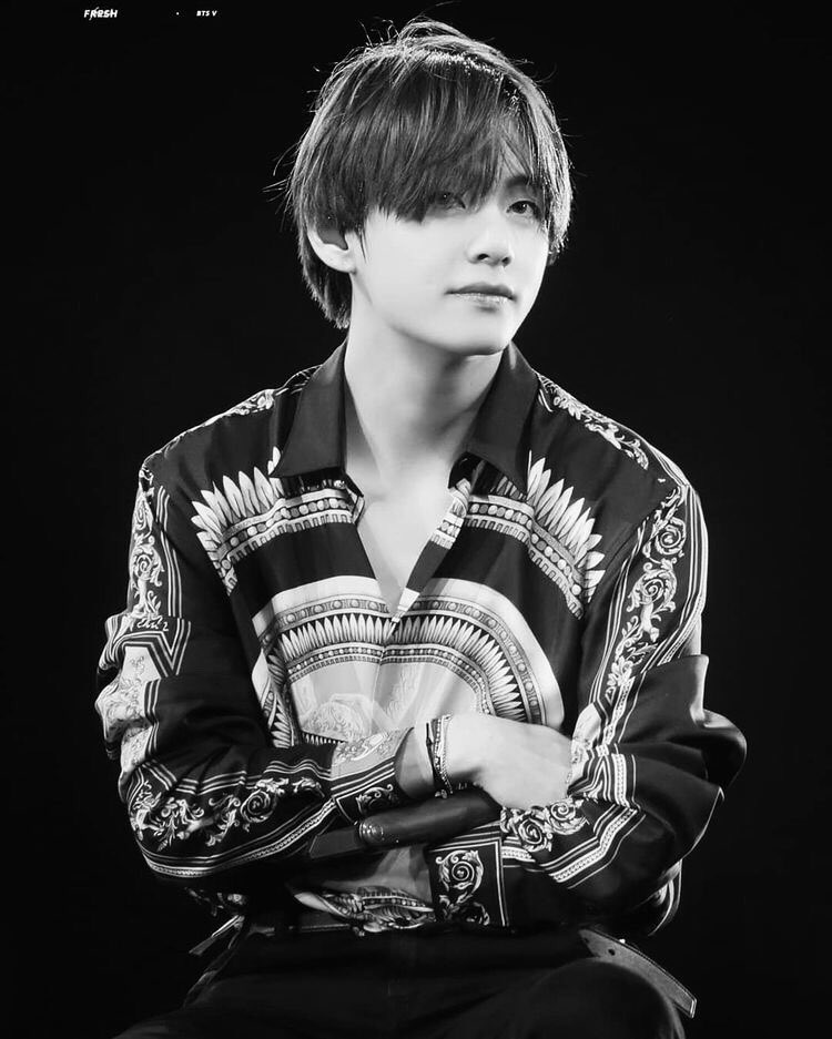 hottestpworld's tweet photo. Kim Taehyung https://t.co/CyxisbOtqV