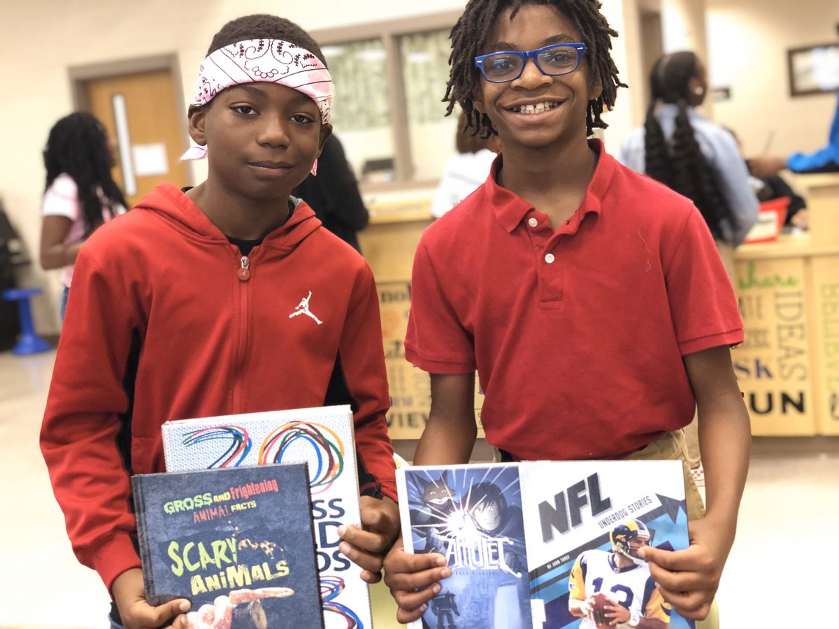 lanekgriffin's tweet image. You can tell it’s #FirstChapterFriday in 6th grade! 📚 📖 
These students are *super* excited about all the new books in our #FutureReadyLibrary! 
Thanks again to Lincoln Public Library for your &amp;gt;very&amp;lt; generous donation! You are #GoodAsGold! 🏆

#futurereadylibs #partnership