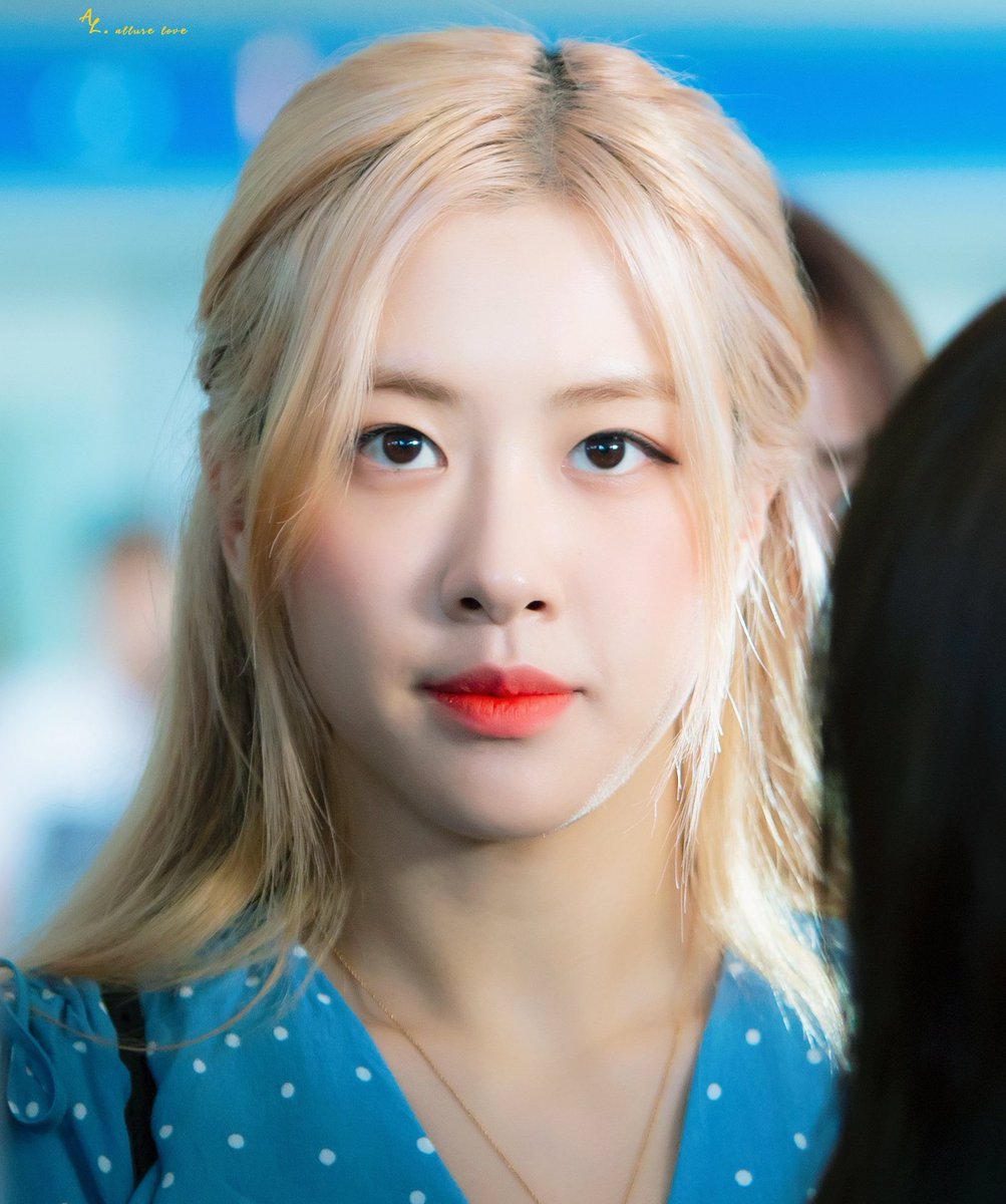 金髪の子かっこいい