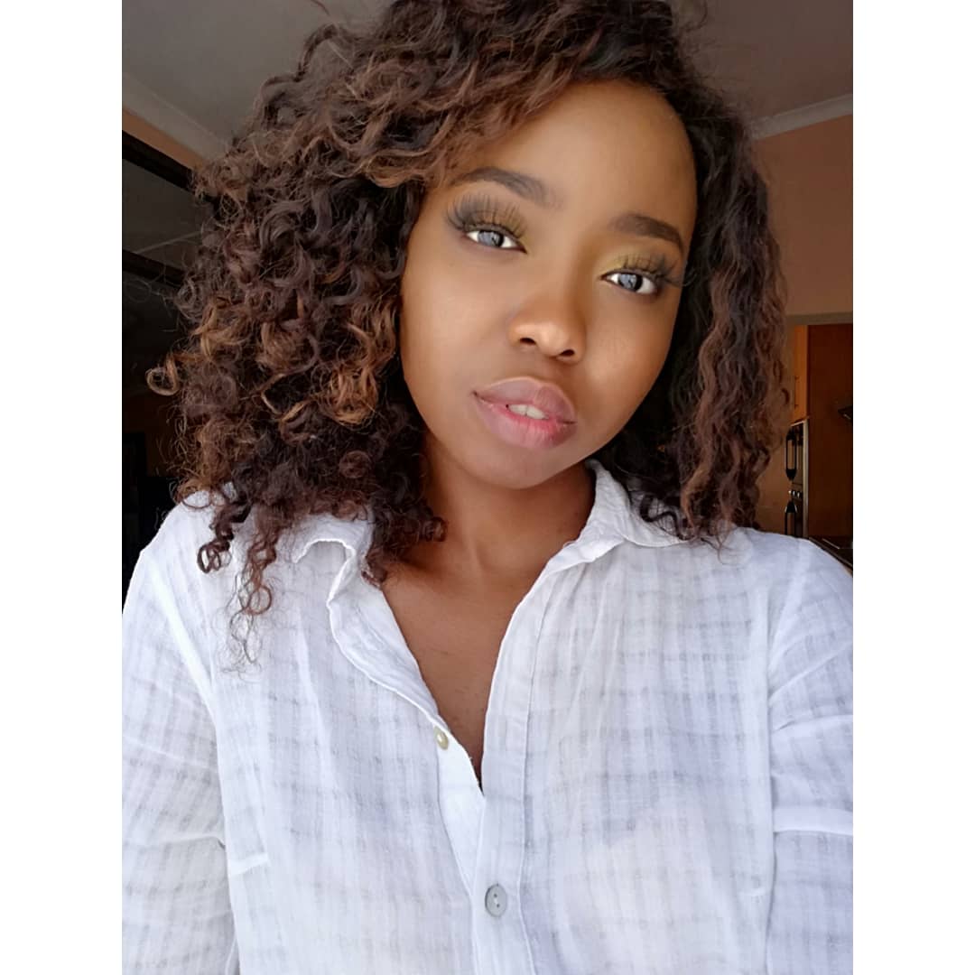 mpho_lebaka's tweet photo. Serving a Fresh face today π makeup done by @KryolanSA
#FSFW19 #KryolanFreeState @FSFASHIONWEEK https://t.co/bL9EWJCkyW
