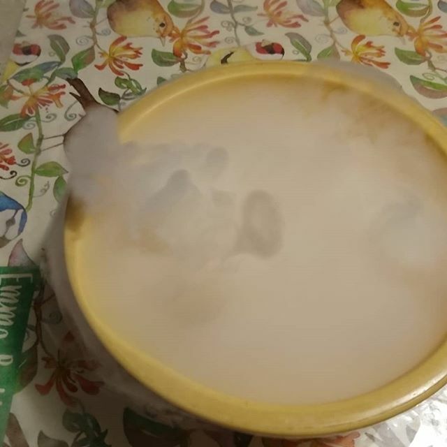 ドライアイスで遊ぶ