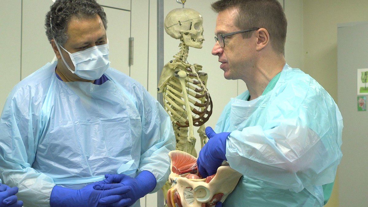 RCSnews's tweet image. Another great Damage Control Orthopaedic Trauma Surgery (DCOTS) course this week! Don't miss out on our next course, taking place in Manchester on 23 - 24 April 2020. Find out more: bit.ly/2W584EF