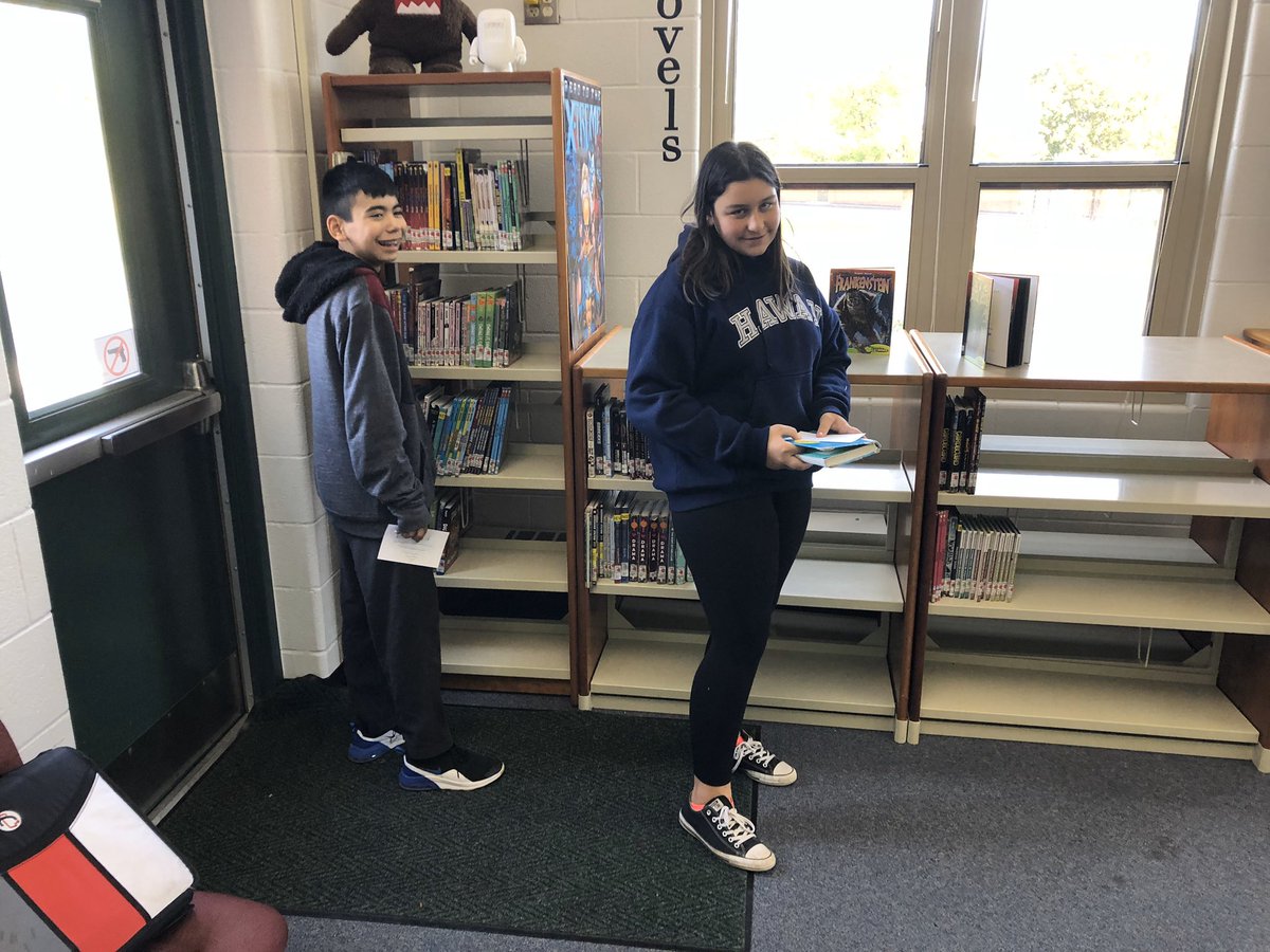 MrsPaulsonY115's tweet photo. Another great kindness activity! Students placed a kind note in the last book they read from the library in hopes that the next student who checks it out will have their day brightened :) I love working with Mrs. Johnigk 💕 https://t.co/JBeta2fbdP