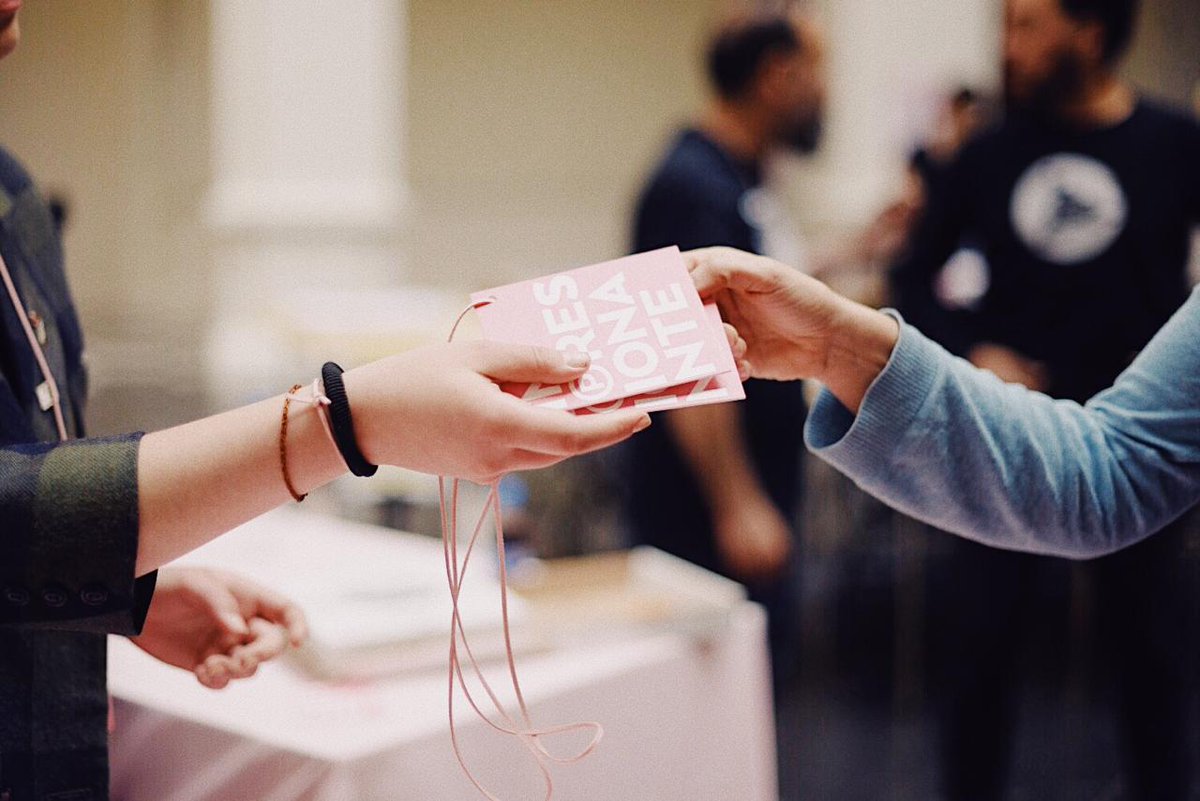 IM_PRESION_ANTE's tweet photo. Gracias por acompañarnos en la inauguración, ¡seguimos adelante!

🚩 Hoy abrimos desde las 15 hasta las 20 horas 🚩

Toda la información sobre expositores y actividades en nuestro sitio web

📸 ESTUDIO CC EN INSTAGRAM https://t.co/JJrXln1EGQ