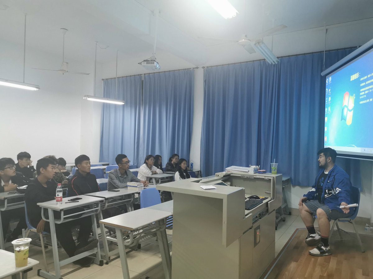 Our Ti9 Dota team Manager Jack @KBBQDotA visited Shanghai Polytechnic University yesterday and shared some of his experiences in the esports industry with the students.