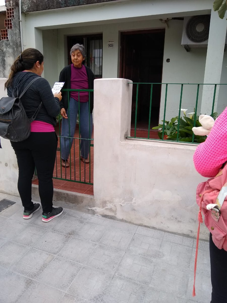 fguillesaavedra's tweet photo. Seguimos visitando  los Vecinos de la zona Sur , B Araoz ; Porque es la única  fórmula presidencial que tiene un candidato de una provincia del Norte
@RLavagna 
@UrtubeyJM 
@Pablokosiner https://t.co/q2e5YeChMX