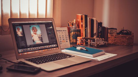 Tech_2Blog's tweet image. Hot off the press: 5 Best Free Video Editing Software for Linux lttr.ai/JFnn #Softwares #Linux #ProductiveTools #VideoEditingSoftware #Software #VideoEditing