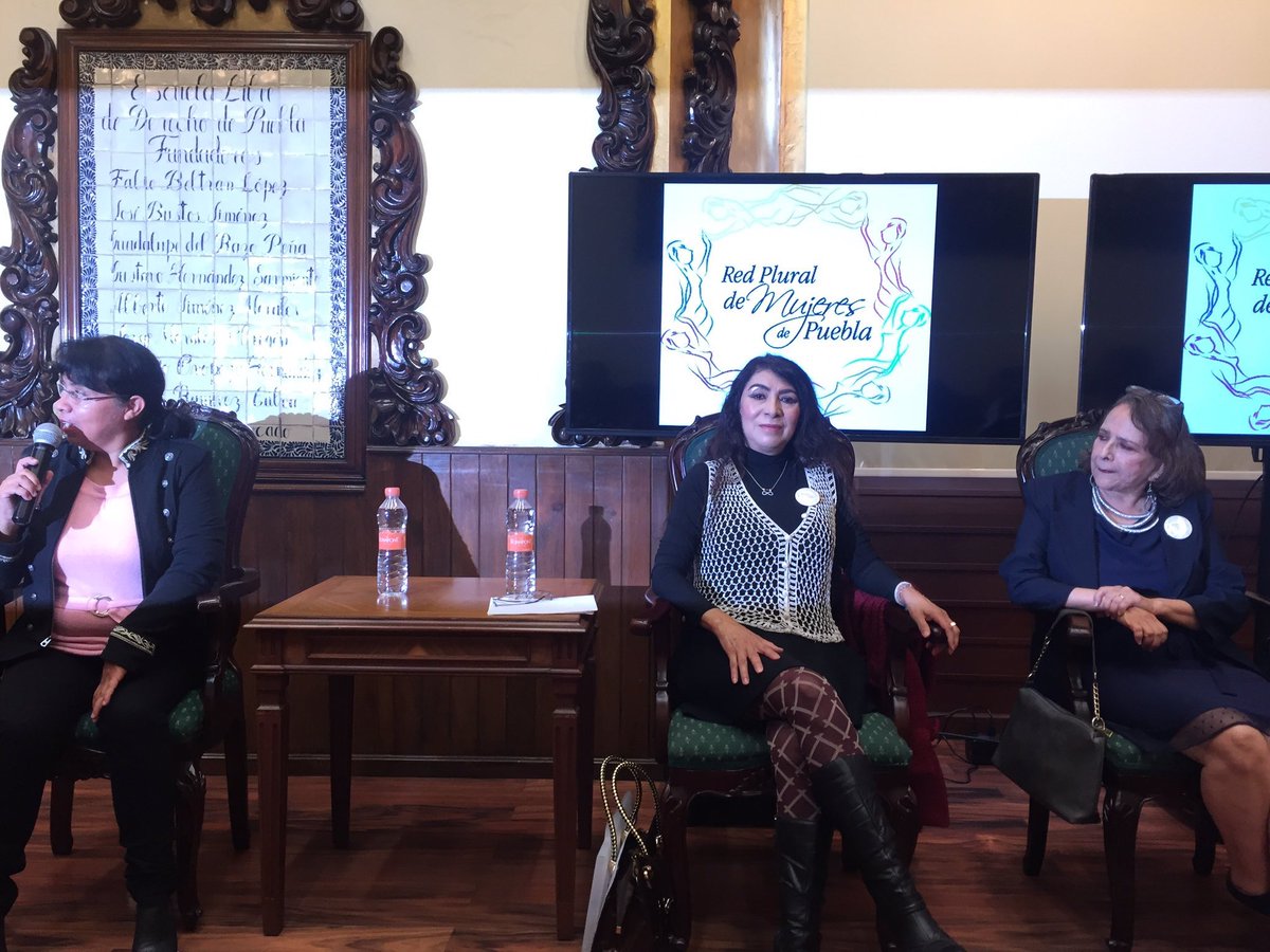 rosalbavp's tweet photo. En la conmemoración del 66 aniversario del #voto 🗳 de las #mujeres en #Mexico en el #foro convocado por @puebla_red La #RedPlural de #Mujeres con sede en la @ELDPuebla #Puebla @mundomujeres https://t.co/YLAFqh3yeq