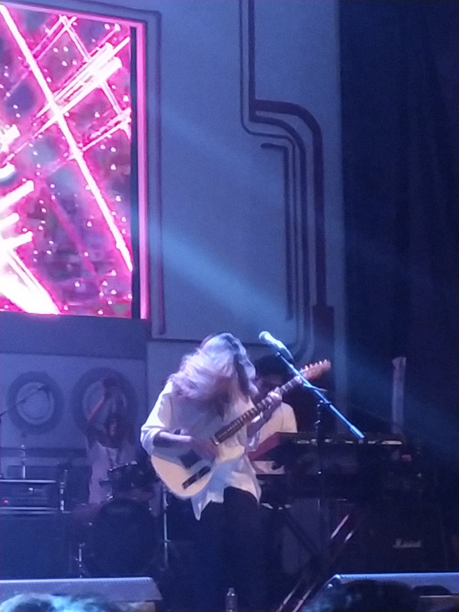 Ci, napa helm gw ilang habis nonton daaaah <a href="/danillajpr/">DANILLA</a> -__-