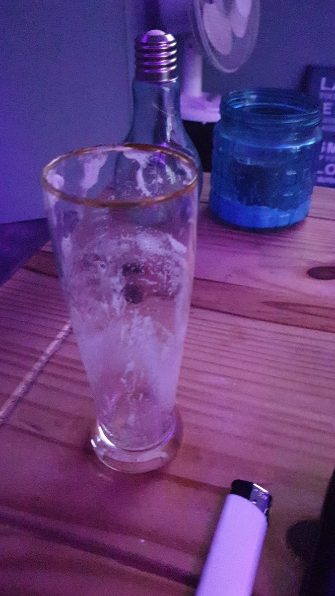 Dimstoop1's tweet image. Leeg