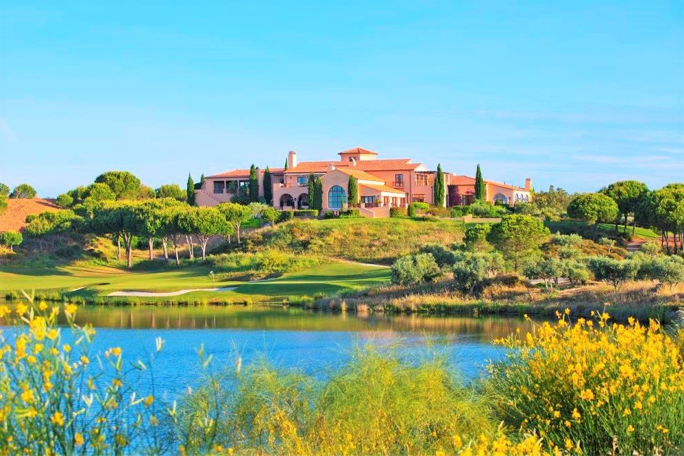 In #Portugal hat die #Algarve erneut eine Auszeichnung als internationales Top-Reiseziel erhalten - für #Golf-Touristen: algarve-entdecker.com/2019/10/algarv… <a href="/PuraComm/">Pura Communications</a> @turismo_algarve <a href="/turismoportugal/">Turismo de Portugal</a> <a href="/VisitportugalDE/">VisitportugalDE</a> <a href="/360GolfHolidays/">360 Golf Holidays</a> @golfjournal <a href="/360GolfHolidays/">360 Golf Holidays</a> @golfjournal <a href="/AlgarveGB/">Algarve Golf Breaks</a>