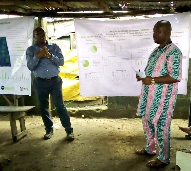 NaijaFederation's tweet photo. We started profiling Idi Araba Community April 2019 and finished off early May. In May, we began Enumeration and wrapped it up in July. And today we are presenting their community data to them, which they can use to plan for the betterment of their community!

#KnowYourCity https://t.co/KrpUjjLfhD