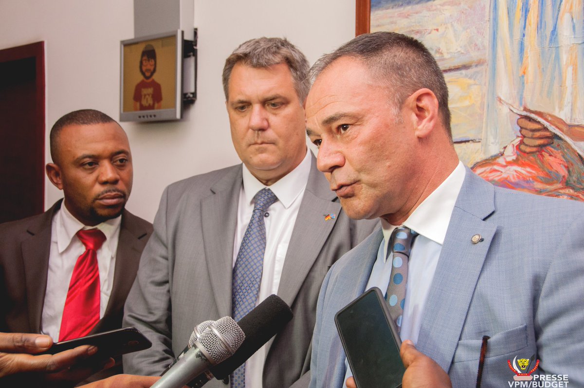 Yves Cuypers de L'ACB accompagne  La Vice Primature du Budget à lutter contre les fictifs dans le fichier Paie ..