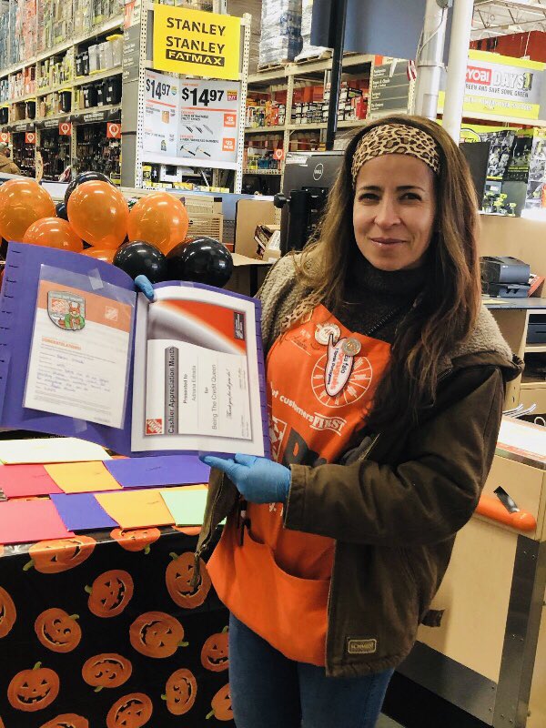 John_Garner0638's tweet photo. Celebrating C.A.M with our amazing front end and floor associates! Thanks for all you do team! https://t.co/s4xm5Gg6uT