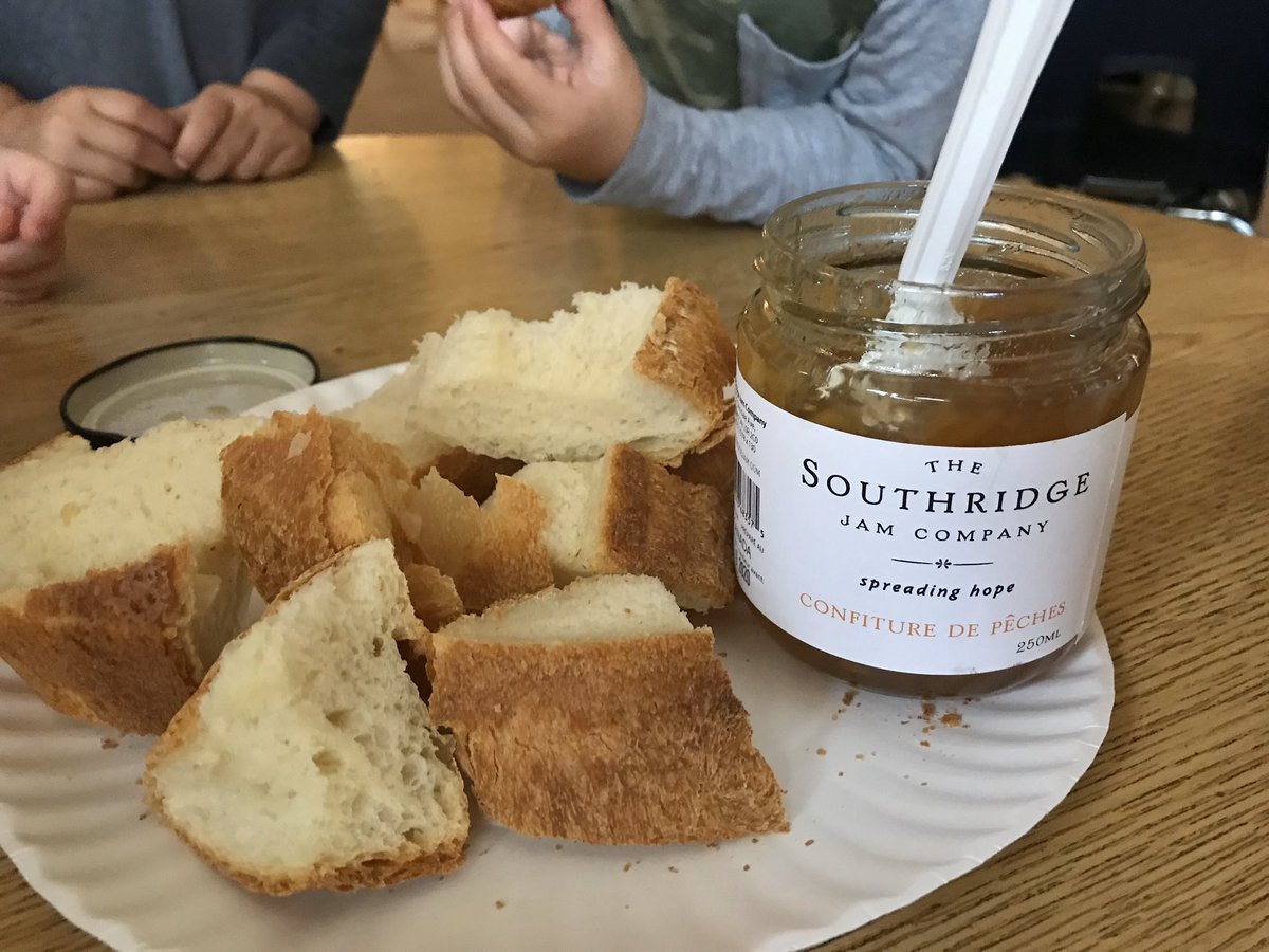 kinderknights1's tweet photo. Making bread 🍞it smells so good in our classroom! Thanks #thesouthridgejamcompany for the yummy jam! 😋 https://t.co/dyDgANtlt0
