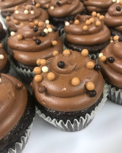 Happy International Chocolate Cupcake Day. If only we could celebrate this everyday, now wouldn't that be sweet! 😋