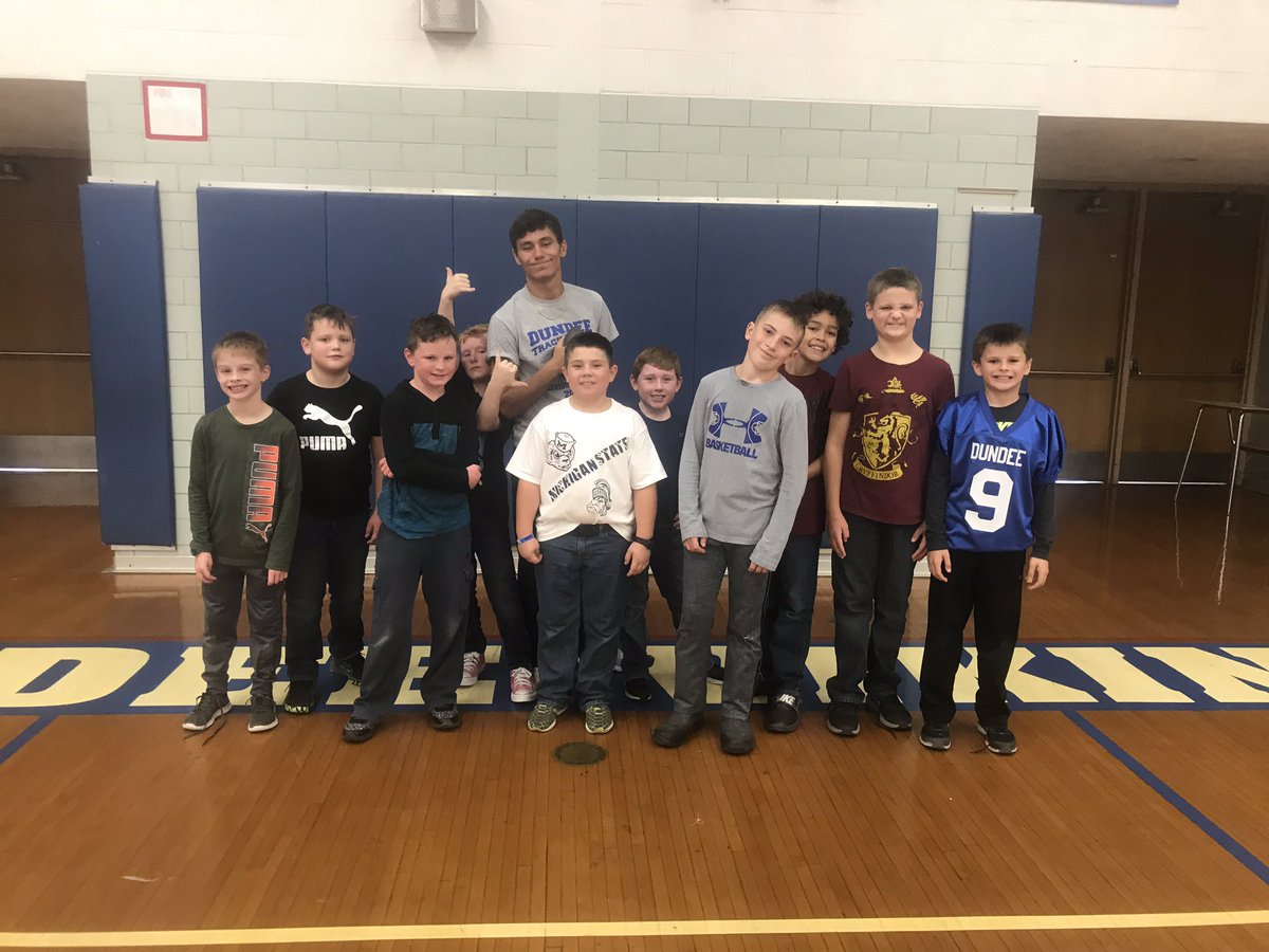DundeeNhs's tweet photo. Another fun Dundee Viking Camp!!! #Rowlikevikings #Dundee #Dundeecommunityschools https://t.co/0fYxgIAWIY