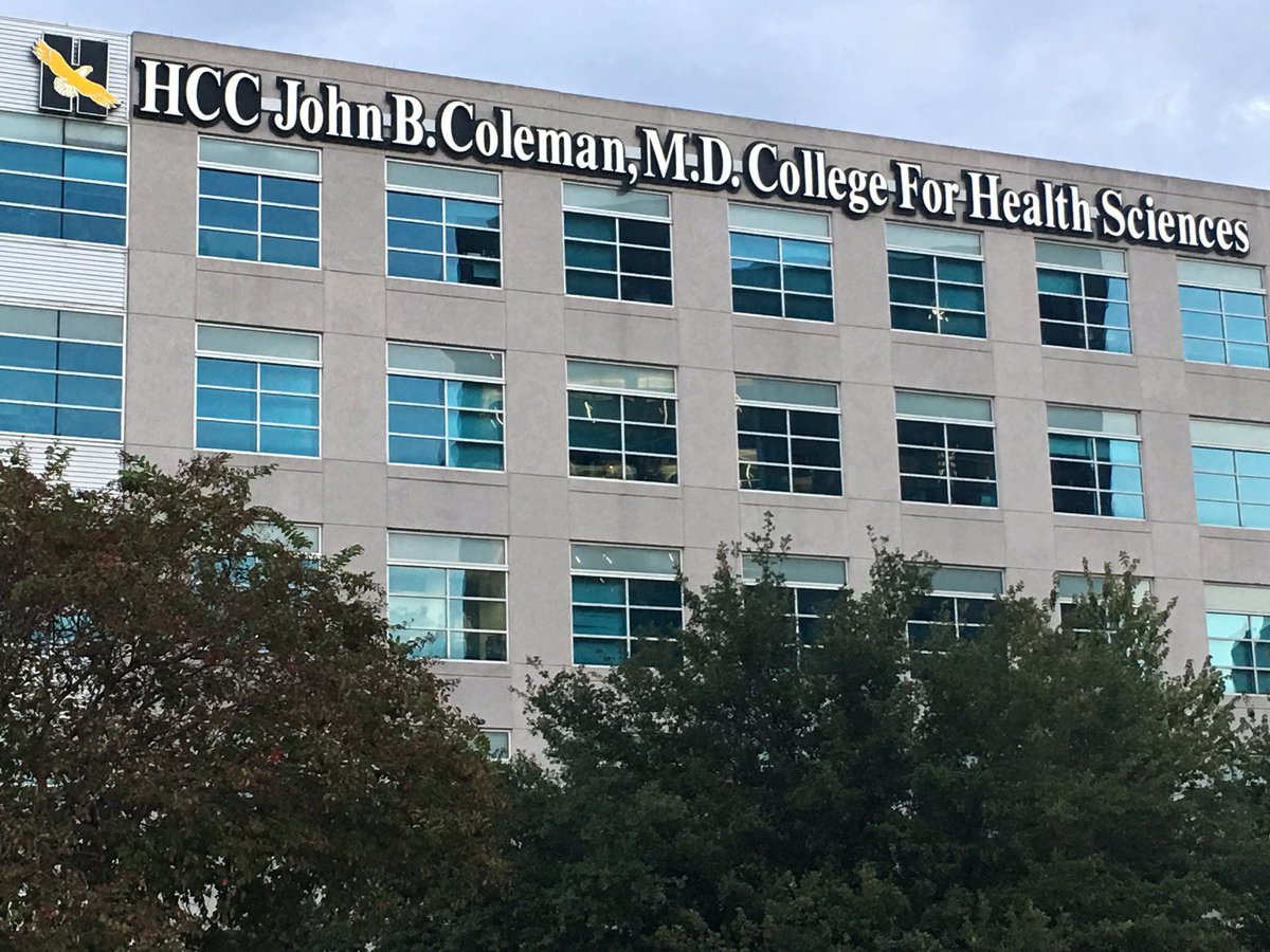 gfinora's tweet photo. Exploring Health Science career paths with Westbury HS Seniors at HCC Coleman! @WHS_HUSKIES @HISD_ACC @HCCColeman https://t.co/jdFsCItdlV