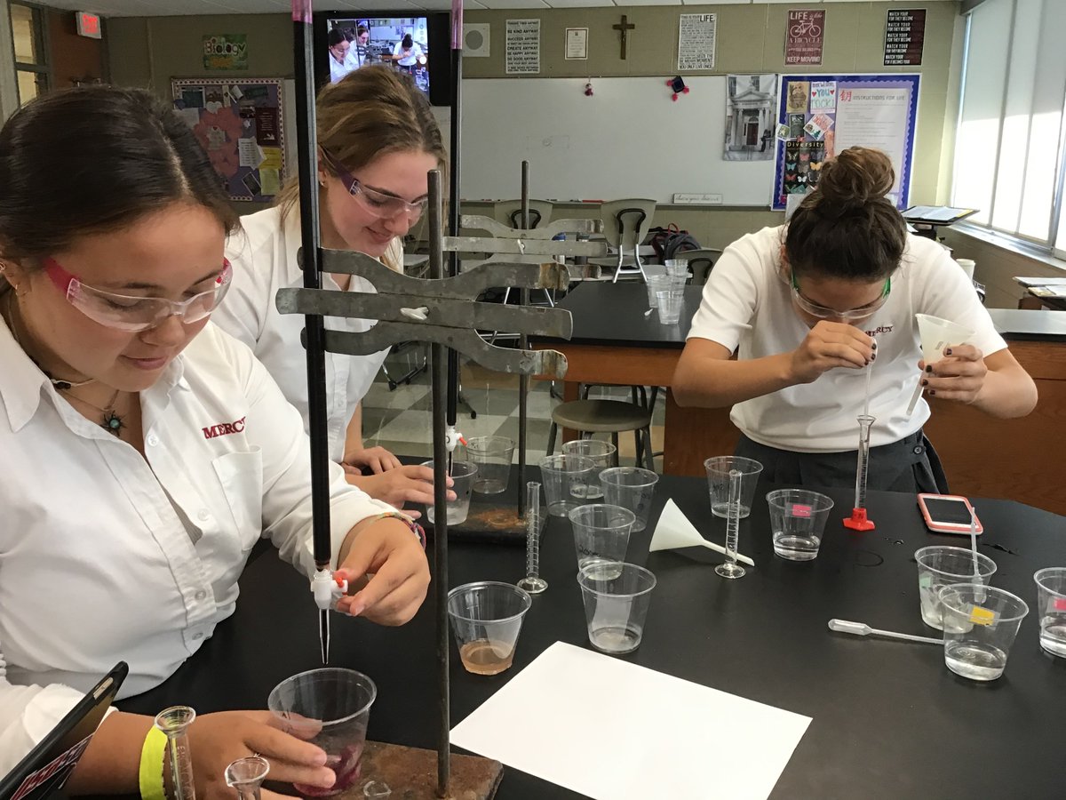 MercyHighMI's tweet photo. Mercy science minds at work! AP Biology students conduct an enzyme catalysis lab to determine the rate of a chemical reaction. Come see the Science Department for yourself at Open House Sunday, October 27th from 1-3:30pm.
#APBioRocks #WeAreMercy #TheMercyDifference https://t.co/6tCeieWp7d