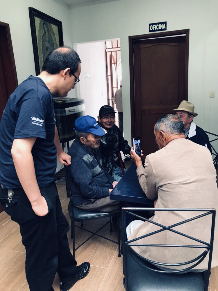 NataliaAJ8's tweet photo. #Voluntariado DIVT2019 #Yoinspiro #SomosMovistar @FTelefonicaCo @fundacionTef https://t.co/WmQRa2FAm3