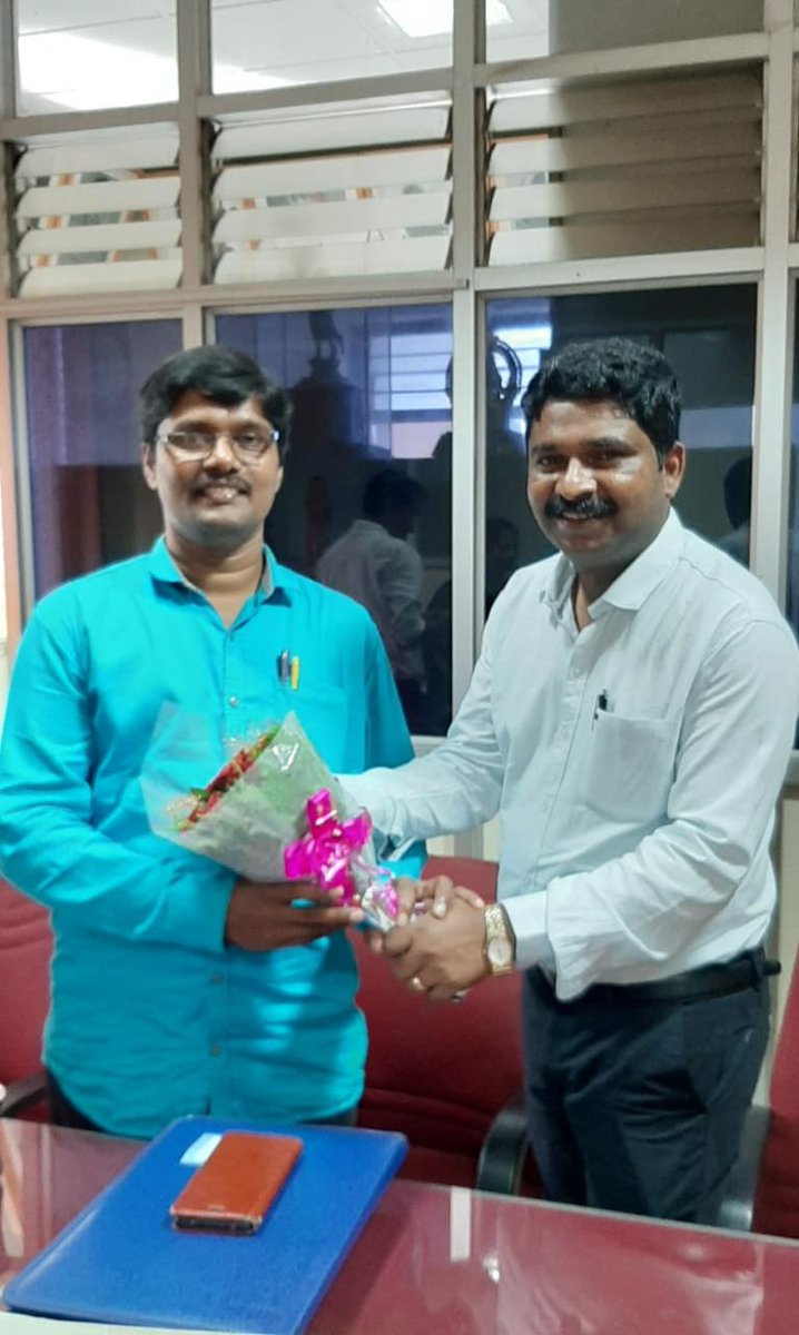 ಕರ್ನಾಟಕ ಸಾಹಿತ್ಯ ಅಕಾಡೆಮಿ ಸದಸ್ಯನಾಗಿ  ಇಂದು ಬೆಂಗಳೂರು ಕಛೇರಿಯಲ್ಲಿ ಜವಾಬ್ದಾರಿ ಸ್ವೀಕರಿಸಿದೆ.
