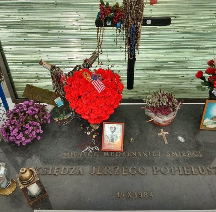 Avanti_1989's tweet photo. Włocławek - miejsce męczeńskiej śmierci księdza Jerzego Popiełuszki..

Fot. https://t.co/Gpfb25Hr1X https://t.co/iwPl55cx2J