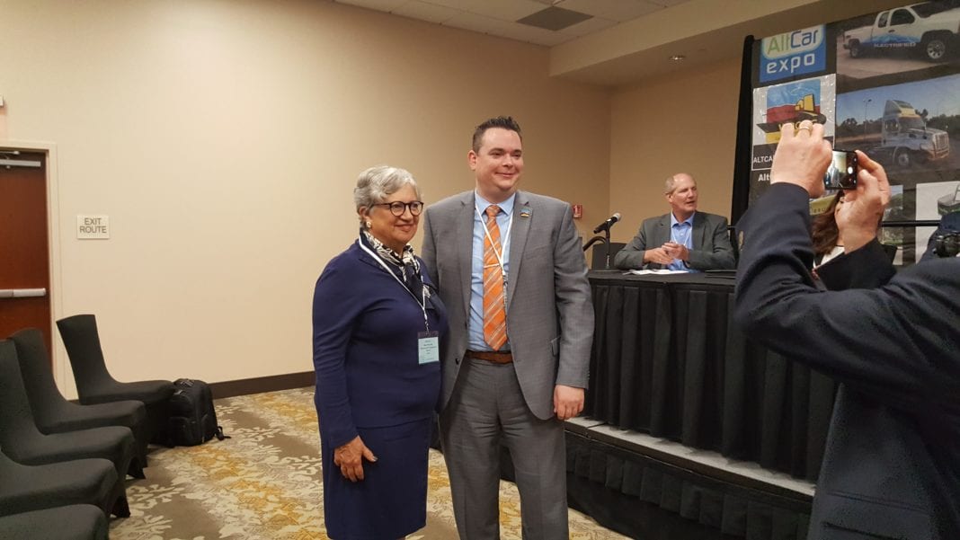 Lynn Walford tweet media