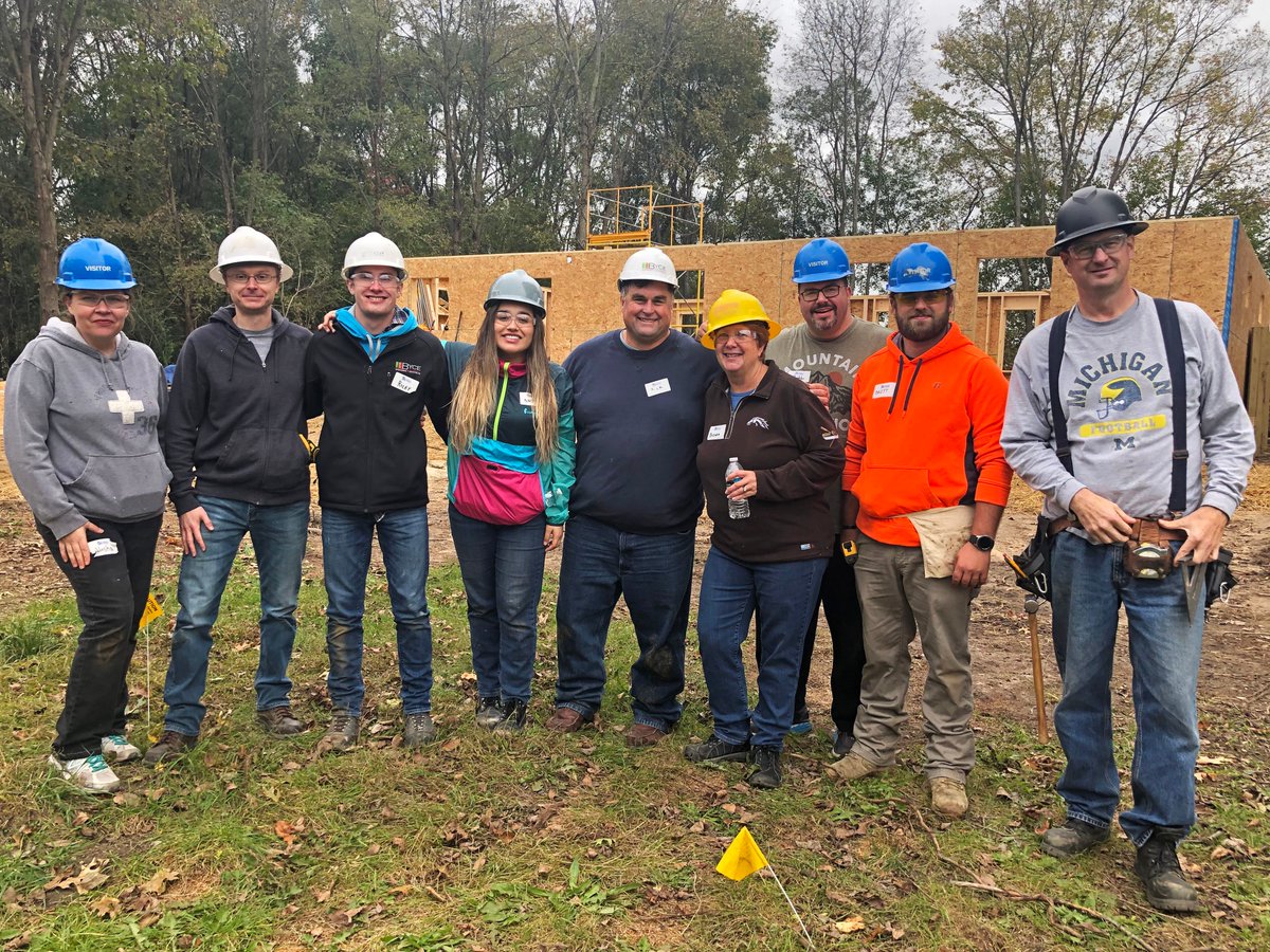 ByceAssociates's tweet photo. The Byce Team had an amazing time yesterday volunteering with @HabitatKazoo! Thank you for the opportunity to serve our Community!

#ByceAssociates #HabitatforHumanity #DiscoverKzoo #Volunteer https://t.co/DUZMbbtv9N