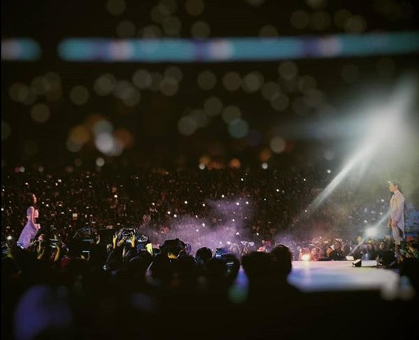 PleaseHuwagAko's tweet photo. ctto @leysam1
#ALDUBUnityIsStrength #ALDUBxADN222ndWeeksary
throwback muna..remembering the feeling, that exact moment. https://t.co/UMUT7sF3jv