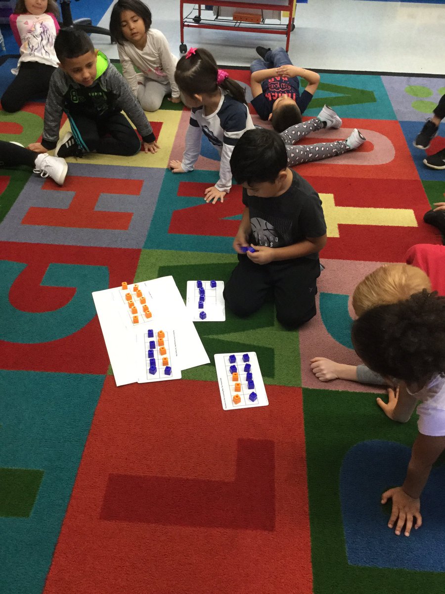 KDPershing's tweet image. @KDPershing is counting to see how many cubes we collected over the past 3 weeks. S: “It has to be greater than 15 because we collected 15 last week.” #teampershing @MLCmath #d100inpires #reallythinking