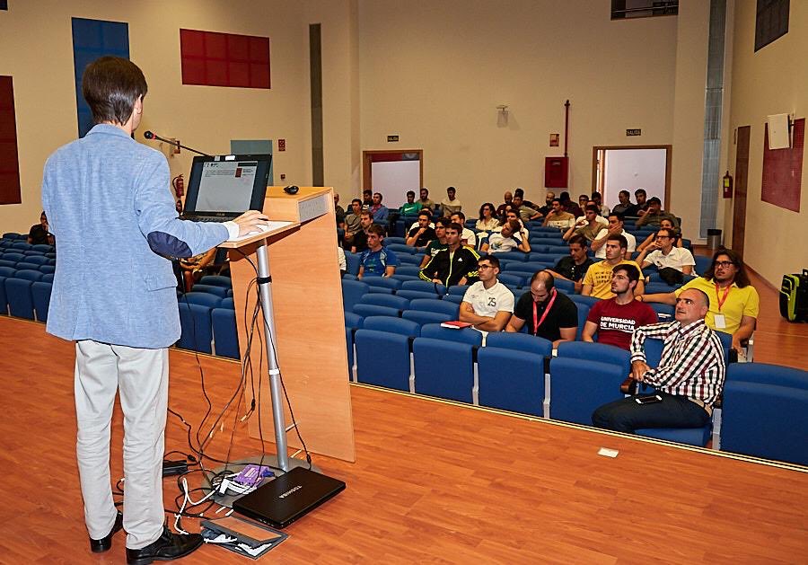 umucafd's tweet photo. Arranca el I Congreso Internacional de Iniciación a la investigación en Ciencias de la Actividad Física y el Deporte en Facultad de ciencias del Deporte en San Javier. Gran éxito de participación en la Inauguración y ponencias de viernes 18 https://t.co/j8P6Dj912v