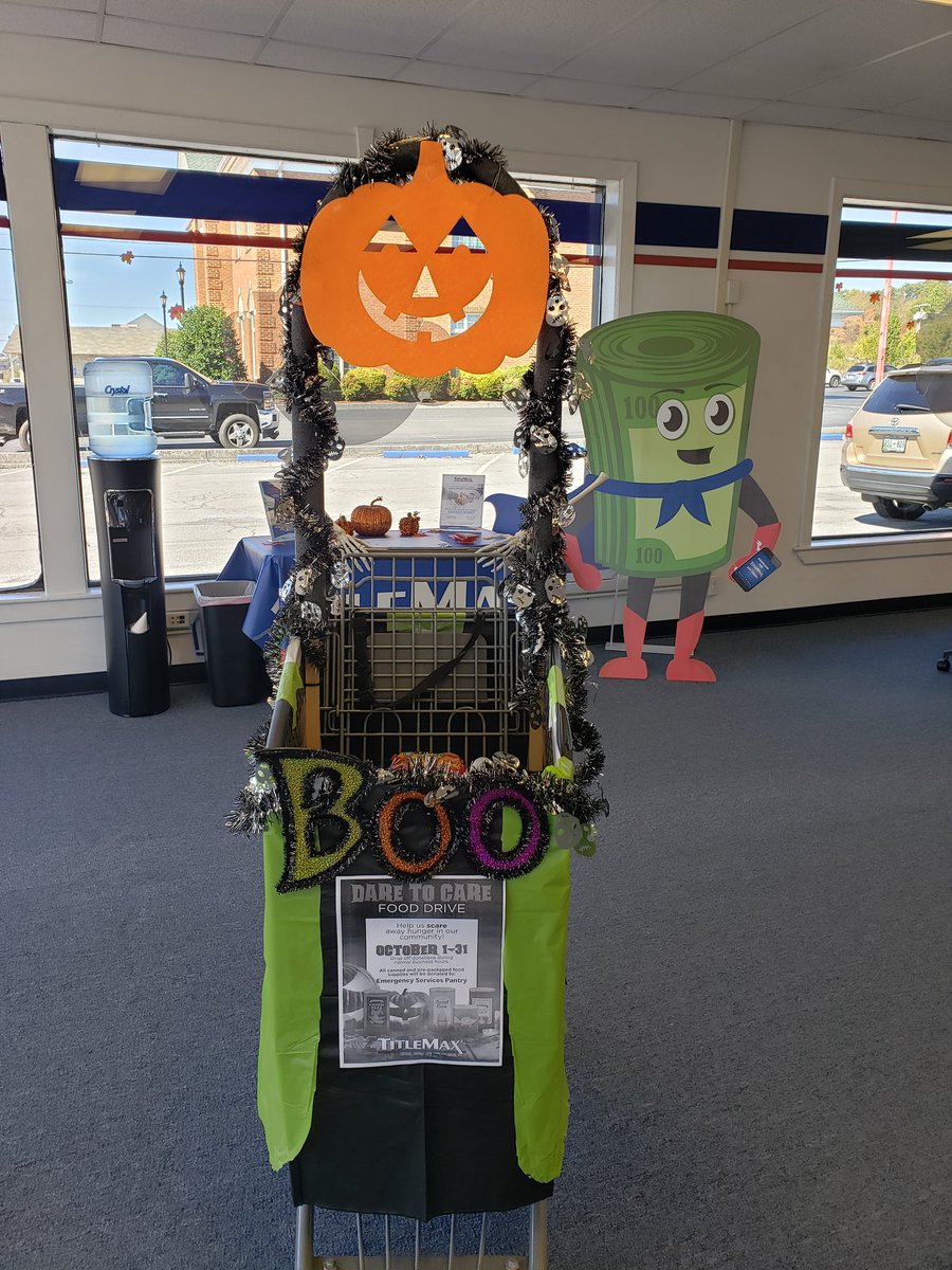 RachelB86558068's tweet photo. Food drive just had an awesome donation added! Up to 50 items. #TMXFAMILY #TMXCares @M_Cook2011 @micheleleigh8 @kdavis1378 @StevenPeets2 https://t.co/igrB5DP7xH