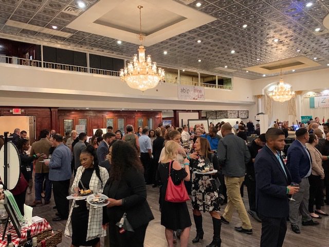 A lot of great food and wine at Zest in the West! 
KUU featured the HamaTruffle: white wine poached asian pear with freshly sliced yellowtail, topped with pickled grapes and our signature truffle yuzu vinaigrette!
#zestinthewest #hamachi #truffle