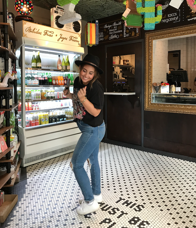 Major mood on SUNDAE FUNDAY!!!! 🍦💯🙌🏽 #ThisMustBeThePlace #SundayFunday #Sunday #IceCream #SoftServe #Chicago 📷: <a href="/SoSimplySam/">SoSimplySam</a>